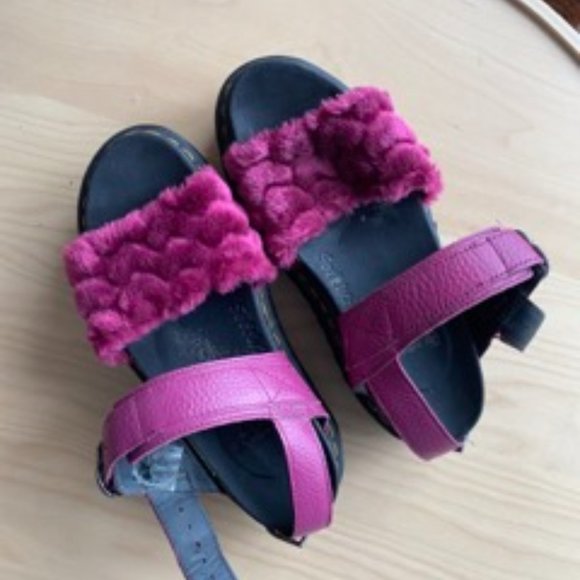 Dr. Martens Voss Sandals - Picture 1 of 2